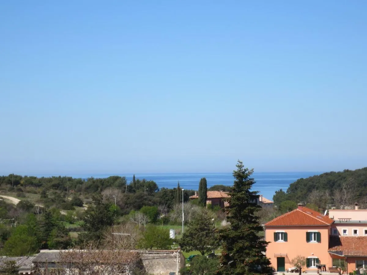 Apartment Petrinic V Pula Croatia