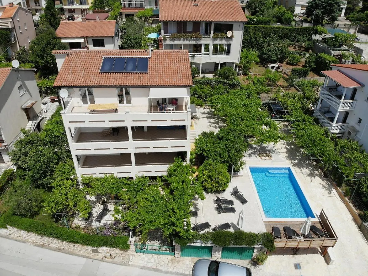 Apartment Petrinic V Pula